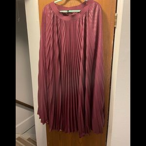 Burgundy Maxi Pleated Skirt